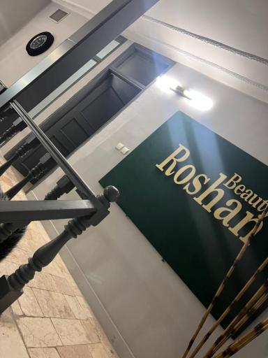 عکس سالن زیبایی روشن