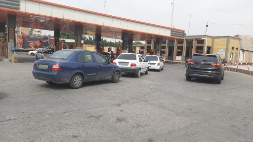 عکس پمپ بنزین پادادشهر