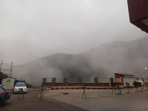 عکس پمپ بنزین هشت بهشت ایرانیان