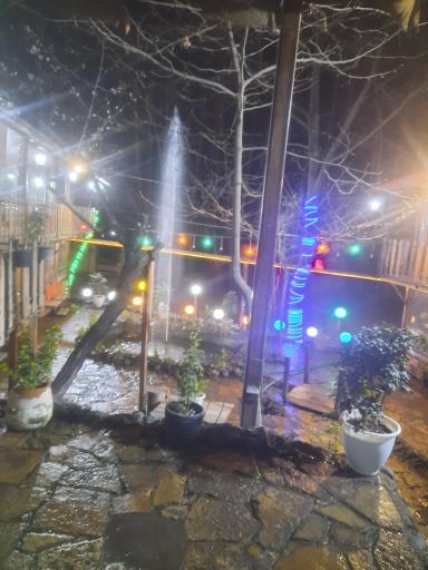 عکس رستوران شب چراغ ابرده