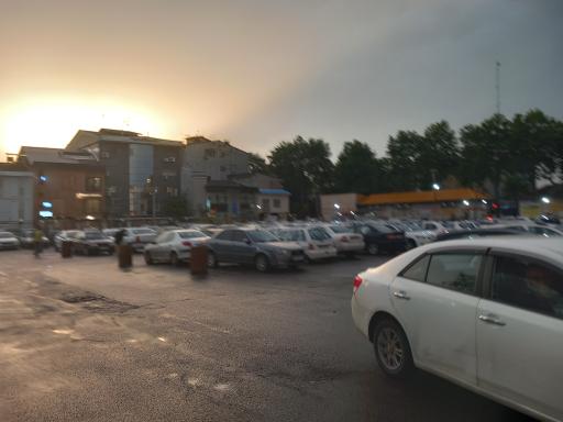 عکس پارکینگ حاجی آباد