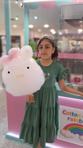 عکس غرفه پشمک رنگین کمان