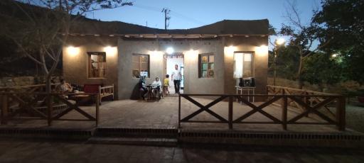 عکس رستوران سنتی باغ