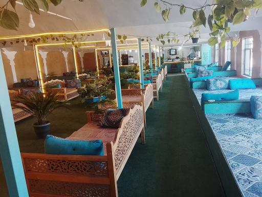 عکس باغ رستوران نقش جهان