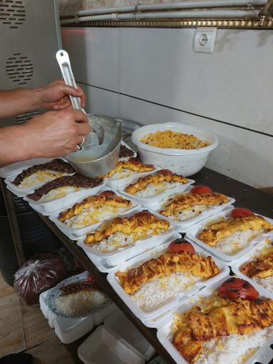 عکس غذاخوری دلپذیر