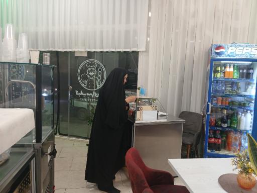 عکس کباب‌سرای شاد
