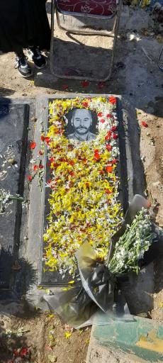 عکس مزار غلامعلی نقدی سده