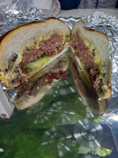 عکس فست فود کلاه قرمزی