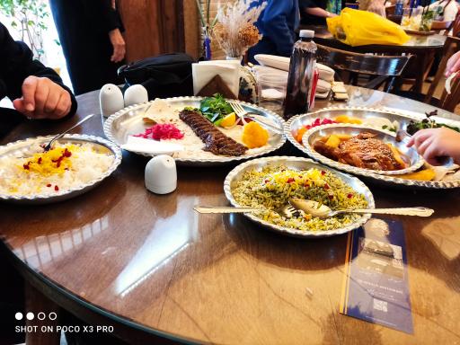 عکس رستوران سنتی سوگلی