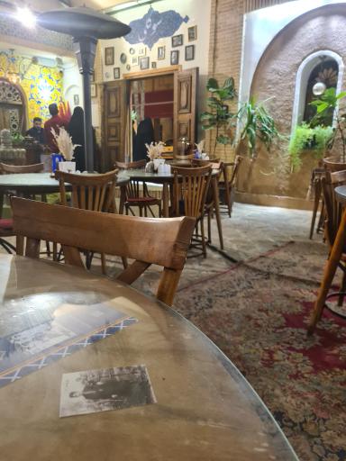 عکس رستوران سنتی سوگلی