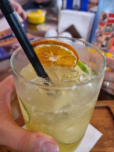 عکس رستوران سنتی سوگلی