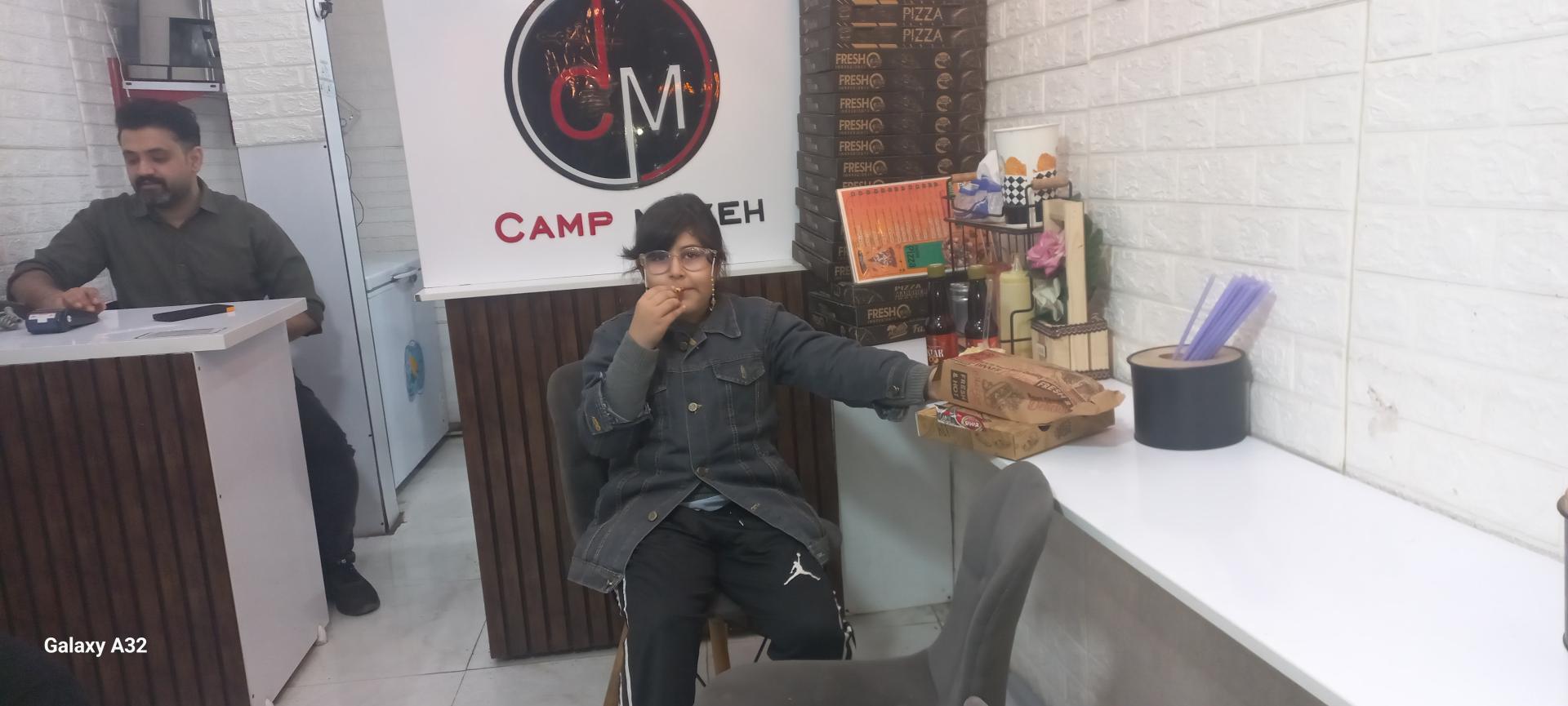 عکس فست فود کمپ مزه