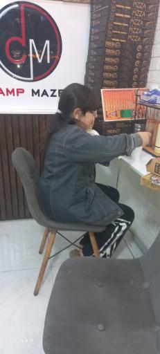 فست فود کمپ مزه