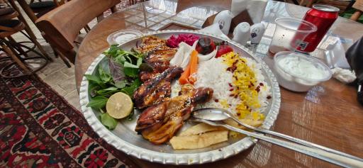 عکس رستوران سنتی سوگلی