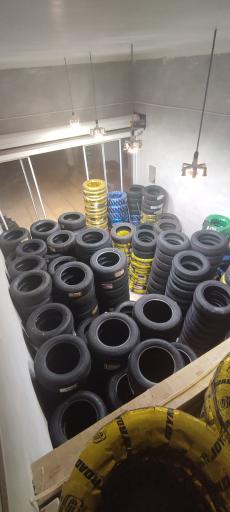 عکس فروشگاه لاستیک زارع