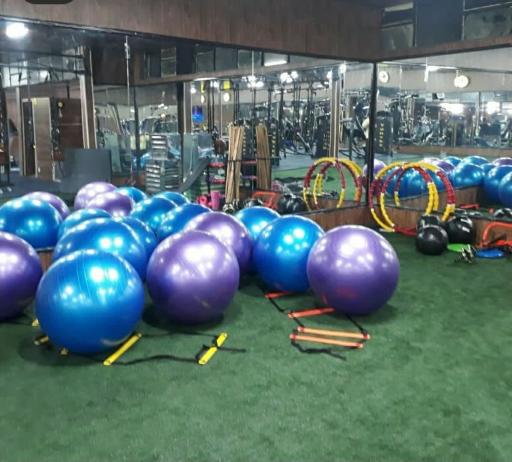 عکس آکادمی بدنسازی رضا