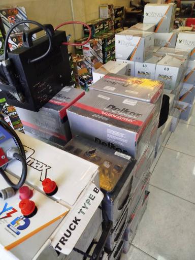 باتری اتومبیل سلطانی