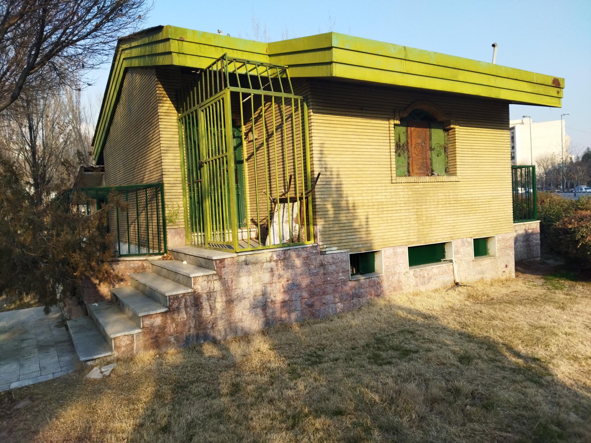 عکس انباری بوستان گل یاسمن