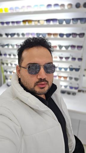 عکس عینک فروشی میلاد میرپناه 