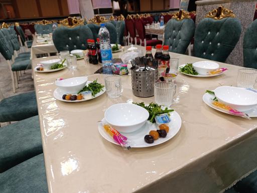 عکس رستوران لاله