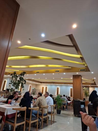 عکس رستوران یاس هتل میزبان