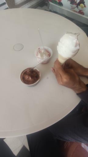 عکس بستنی چمن