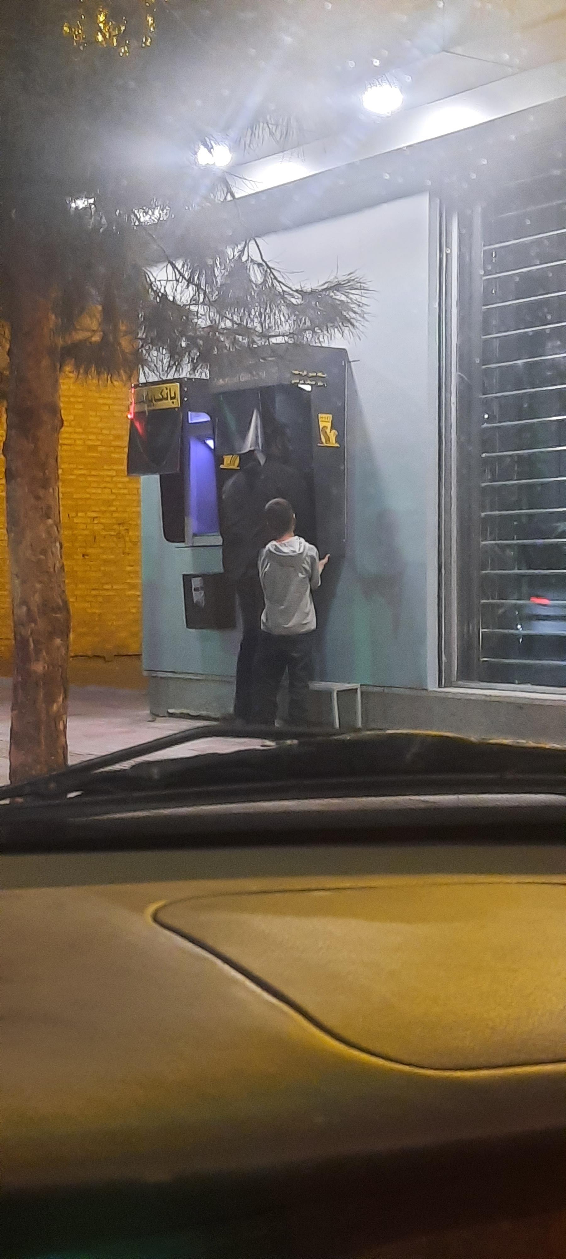 عکس عابر بانک پاسارگاد