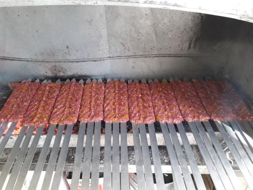 عکس کباب سه سیخ اسمعلی سنقری