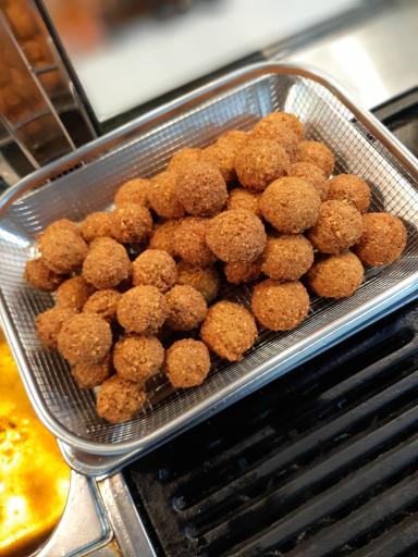 ساندویچ پسر اهوازی