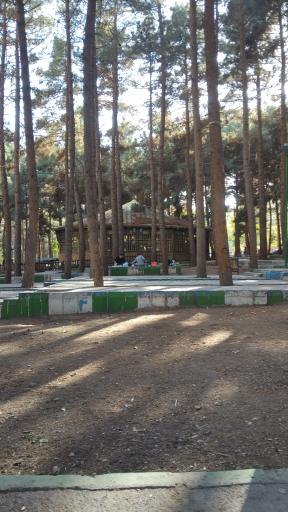 مجموعه تفریحی آبشار شاهرود