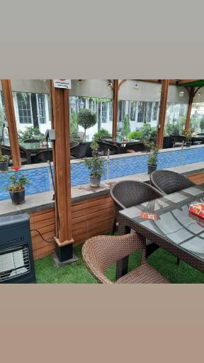 عکس باغ رستوران دلوین