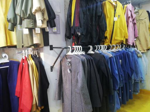 عکس مانتو سرای شیک پوشان