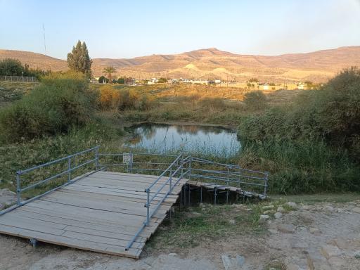 عکس چشمه قمپ آتشکده