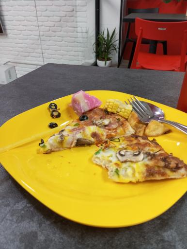 پیتزا سیسیز