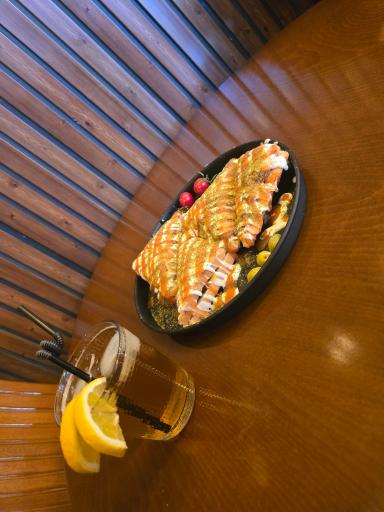 عکس کافه تاج 