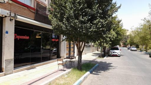 عکس کافه گریل دوپامین