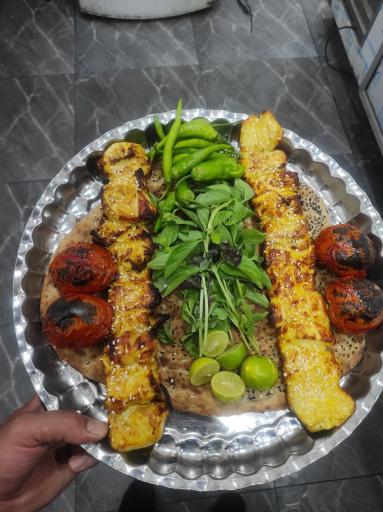 عکس سفره خانه عمو جواد