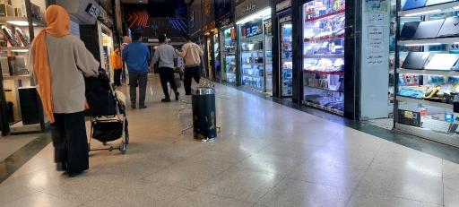 عکس بازار کامپیوتر رضا