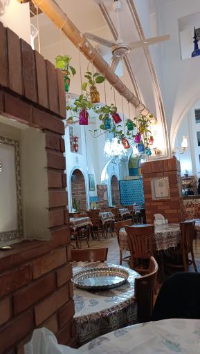 عکس سفره خانه خورشید