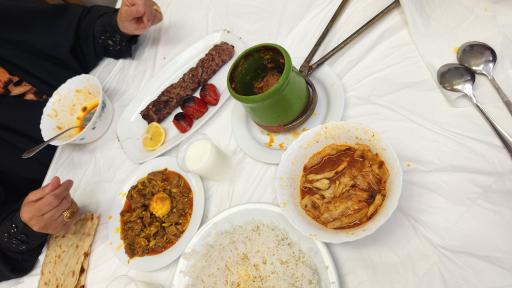 عکس رستوران عدل مینایی