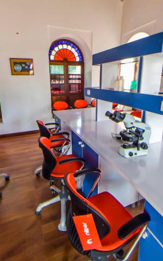 عکس دبيرستان سعادت 