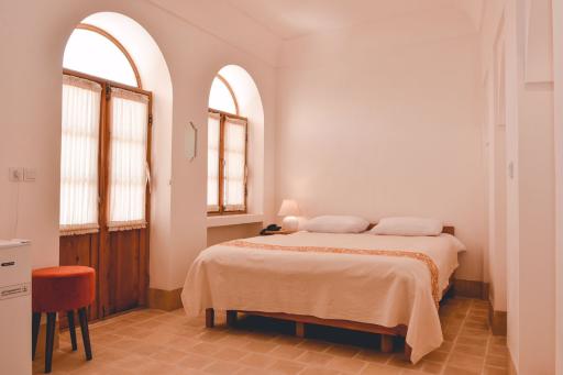 عکس هتل بوتیک دربند زواره