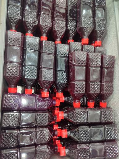 عکس آب میوه طبیعی باغ بهشت