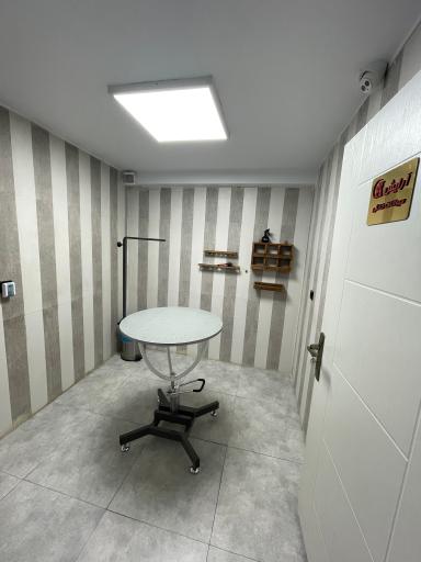 عکس کلینیک دامپزشکی دکتر ملک لو