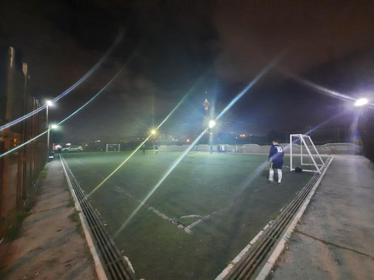 عکس زمین فوتبال چمن مصنوعی دانشگاه تهران