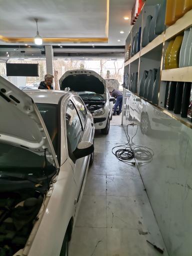 عکس خدمات خودرویی عبادی 