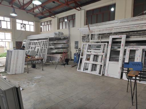 عکس پنجره دوجداره آریا