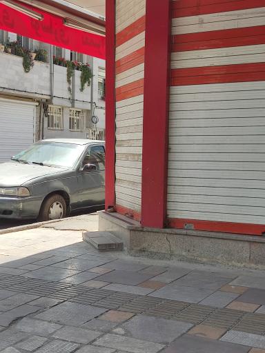 عکس دفتر کار امیرحسین 