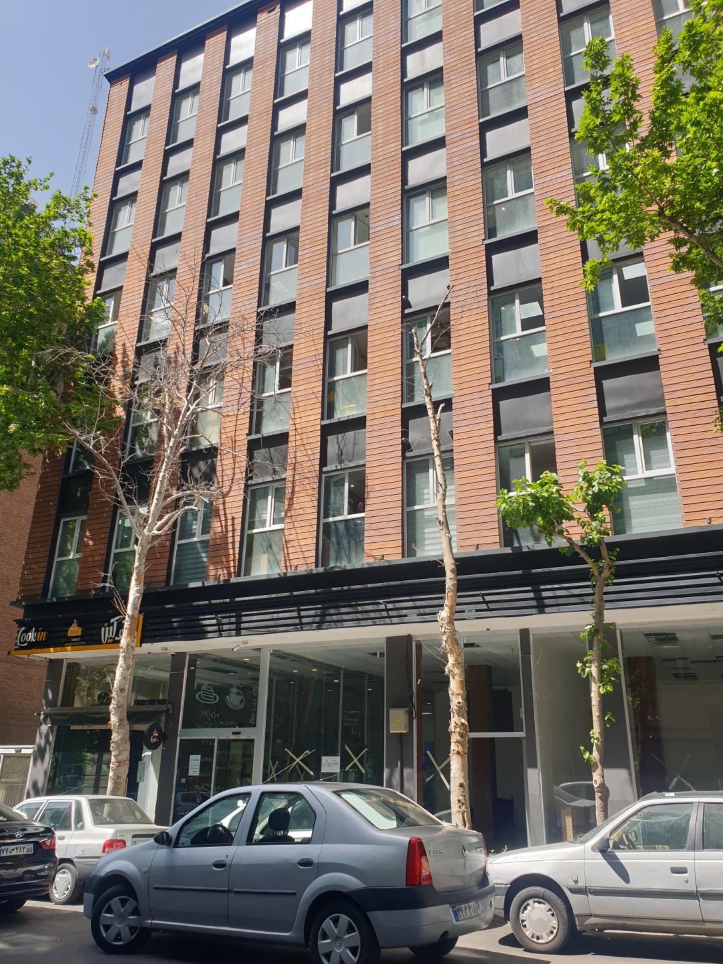 عکس آواژنگ شعبه دانشگاه تهران