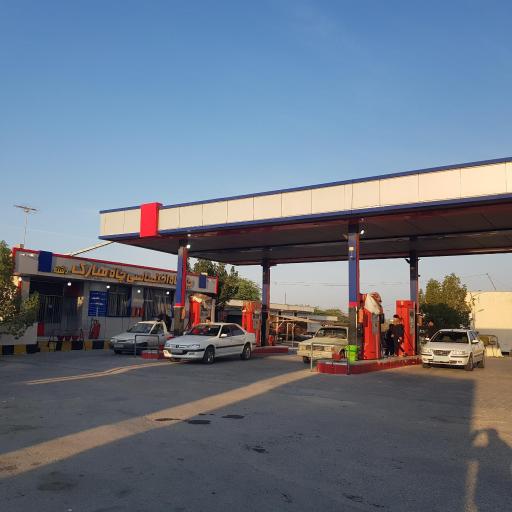 عکس جایگاه بنزین و گازوئیل